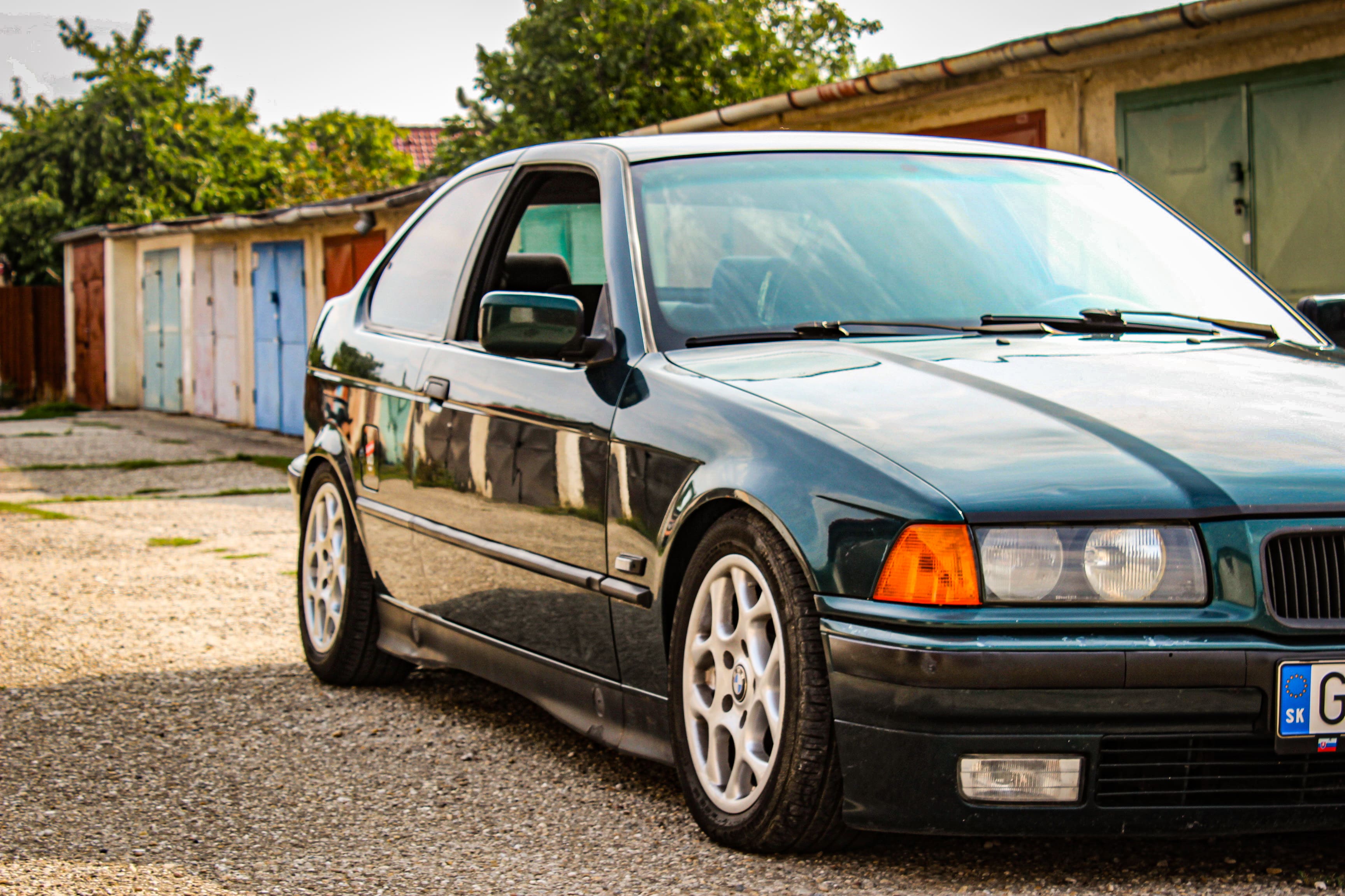 bmw-e36-compact-316i-85kw-od-milana-3-min